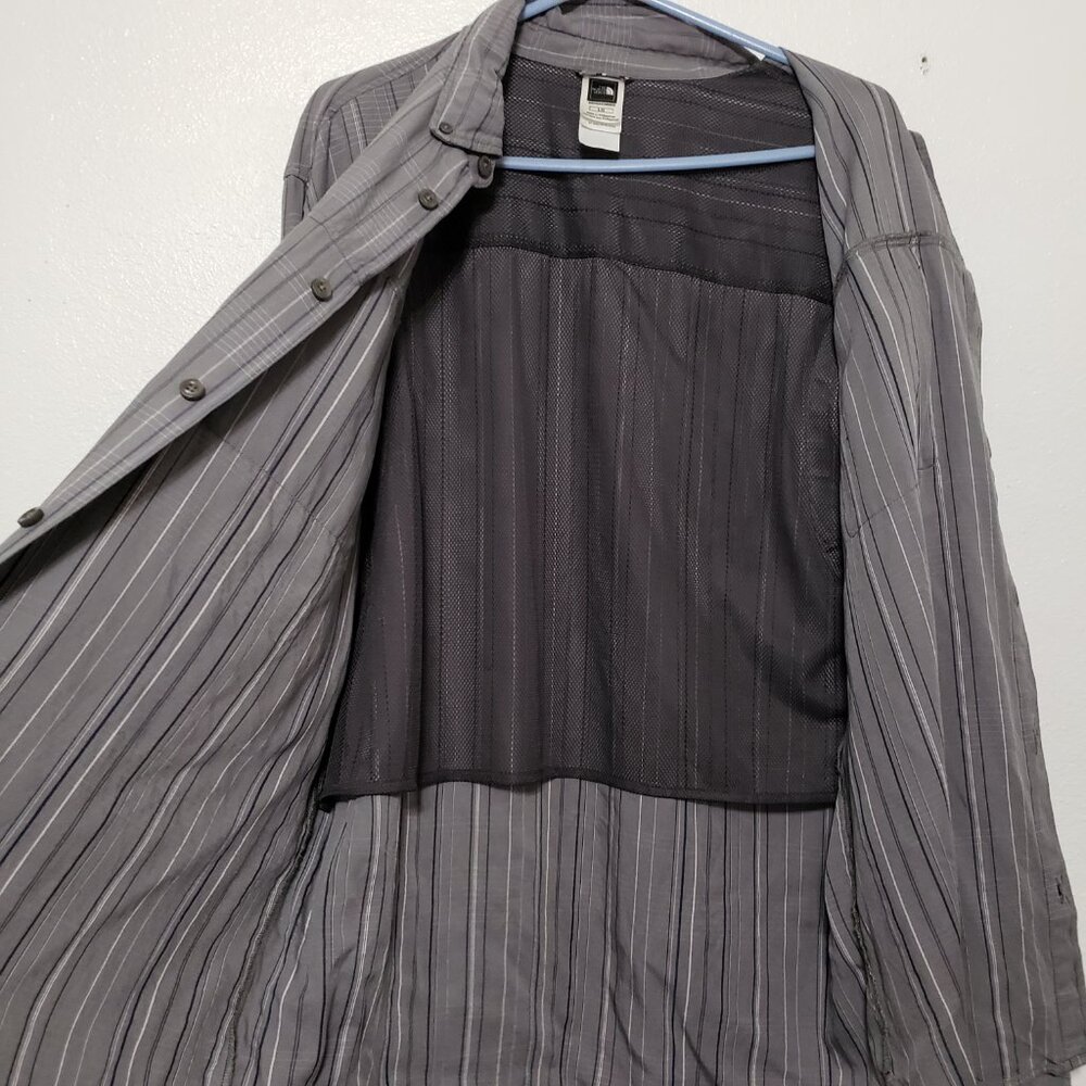 The  North Face Button Down Long Sleeve - Picture 6 of 15